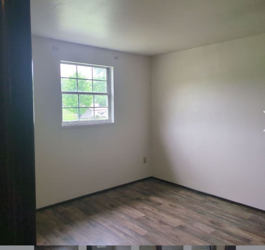 Parkridge Dr - Photo 3 of 11