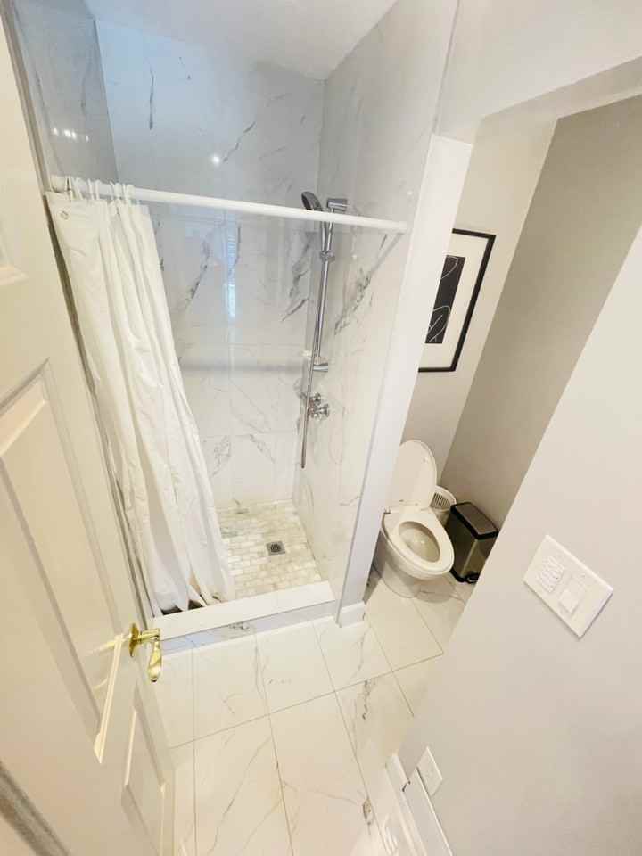 Doulton Ave - Photo 5 of 11