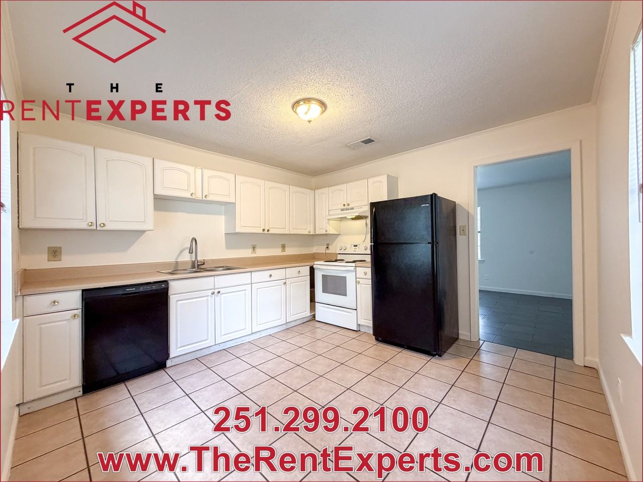 704 Louise Dr W #1 - Photo 4 of 15