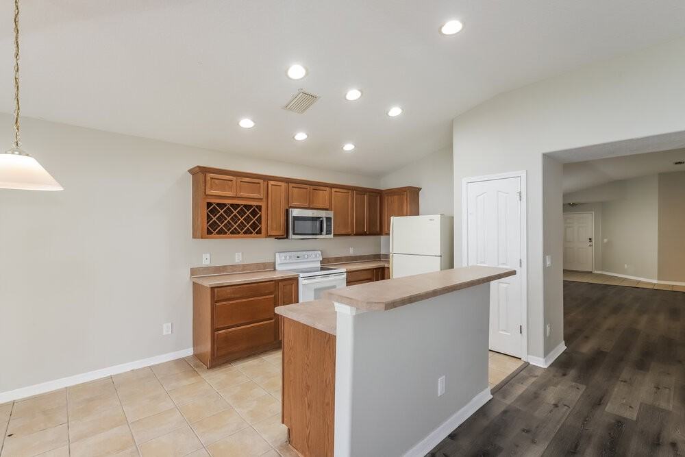 11160 Golden Silence Dr - Photo 5 of 16