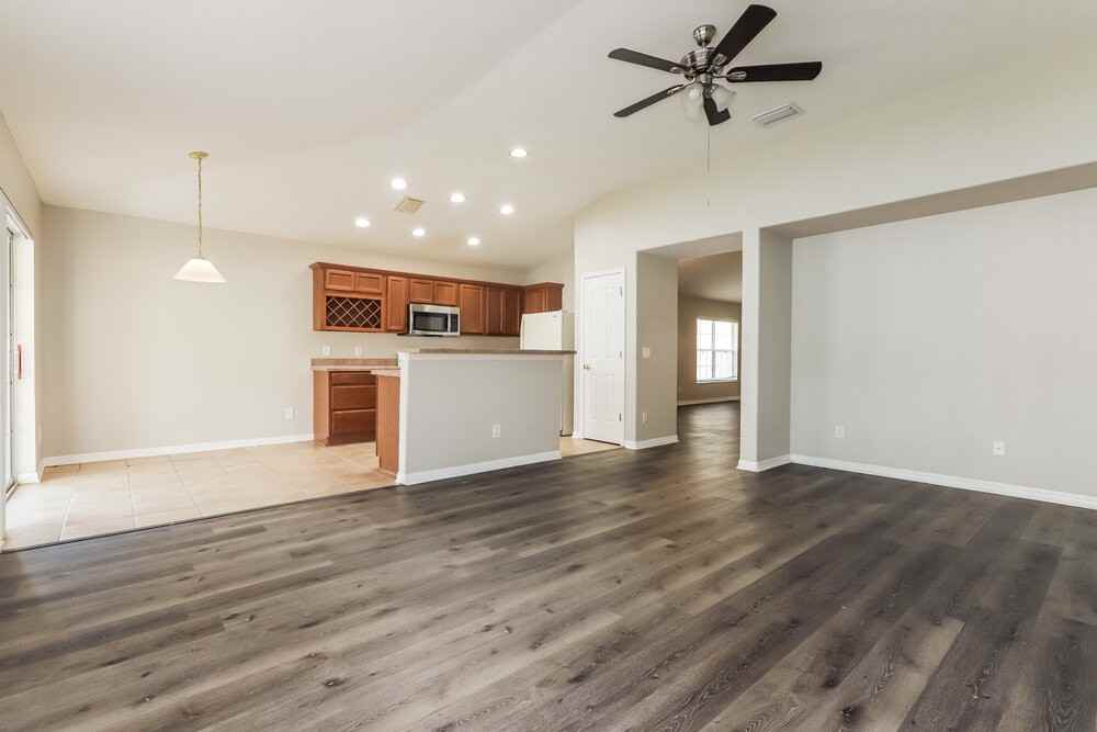 11160 Golden Silence Dr - Photo 7 of 16