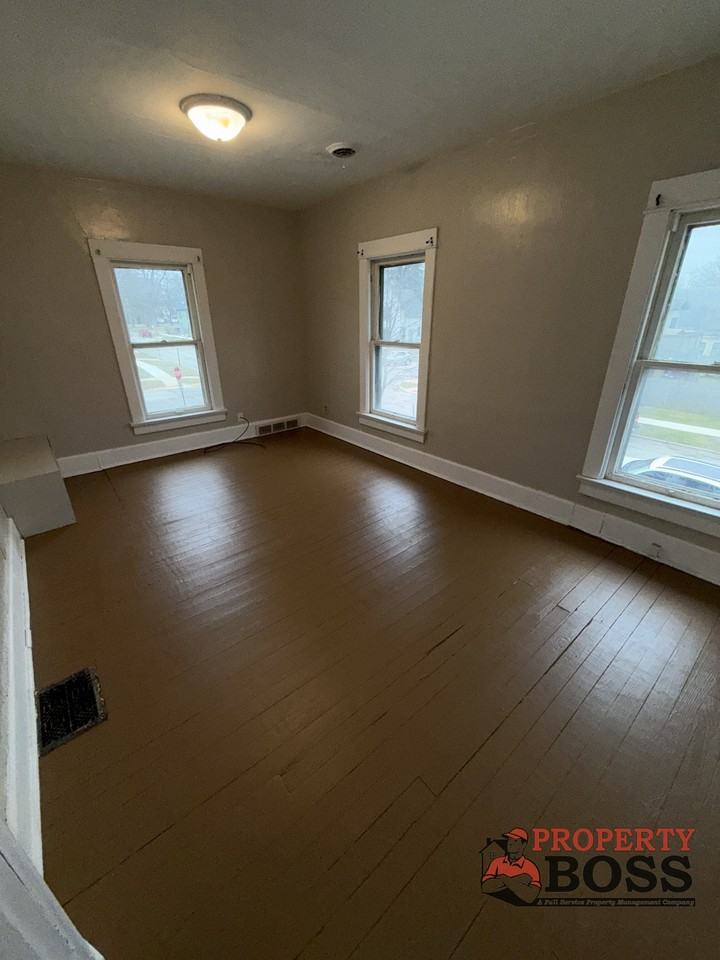 303 Harrison St #1 - Photo 2 of 9