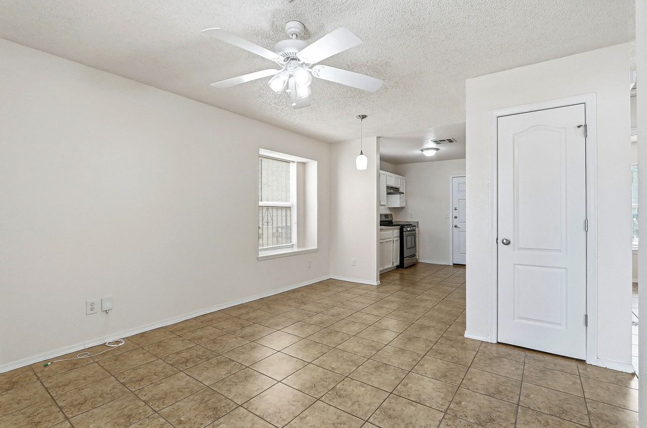 12320 Robert Dahl Dr #1 - Photo 5 of 19