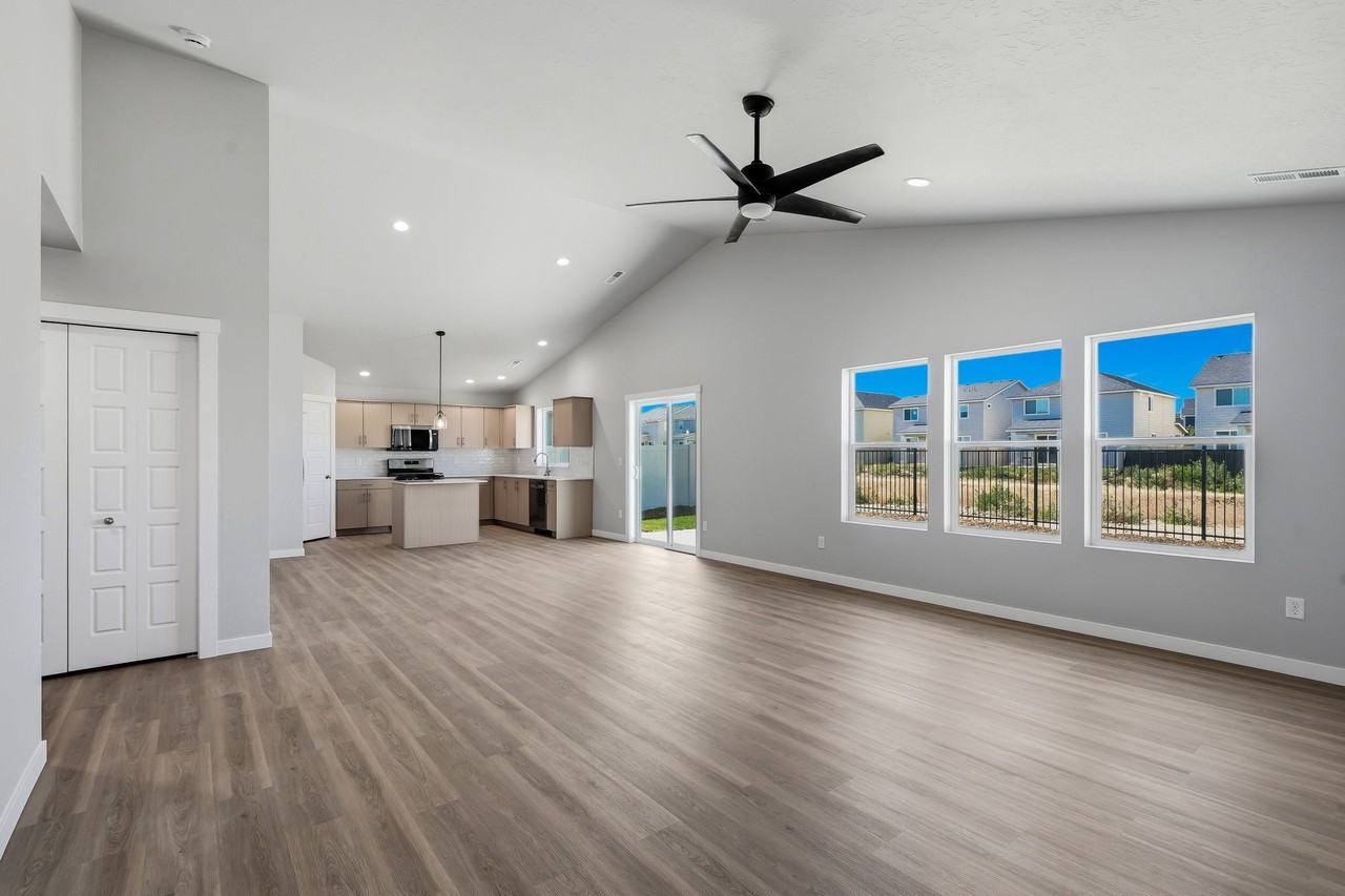 6679 W Redwood Creek Dr #1 - Photo 3 of 33