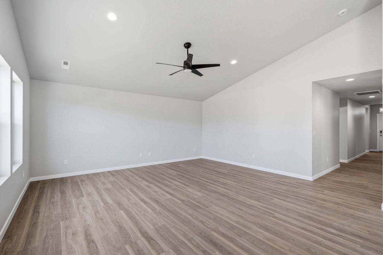 6679 W Redwood Creek Dr #1 - Photo 4 of 33