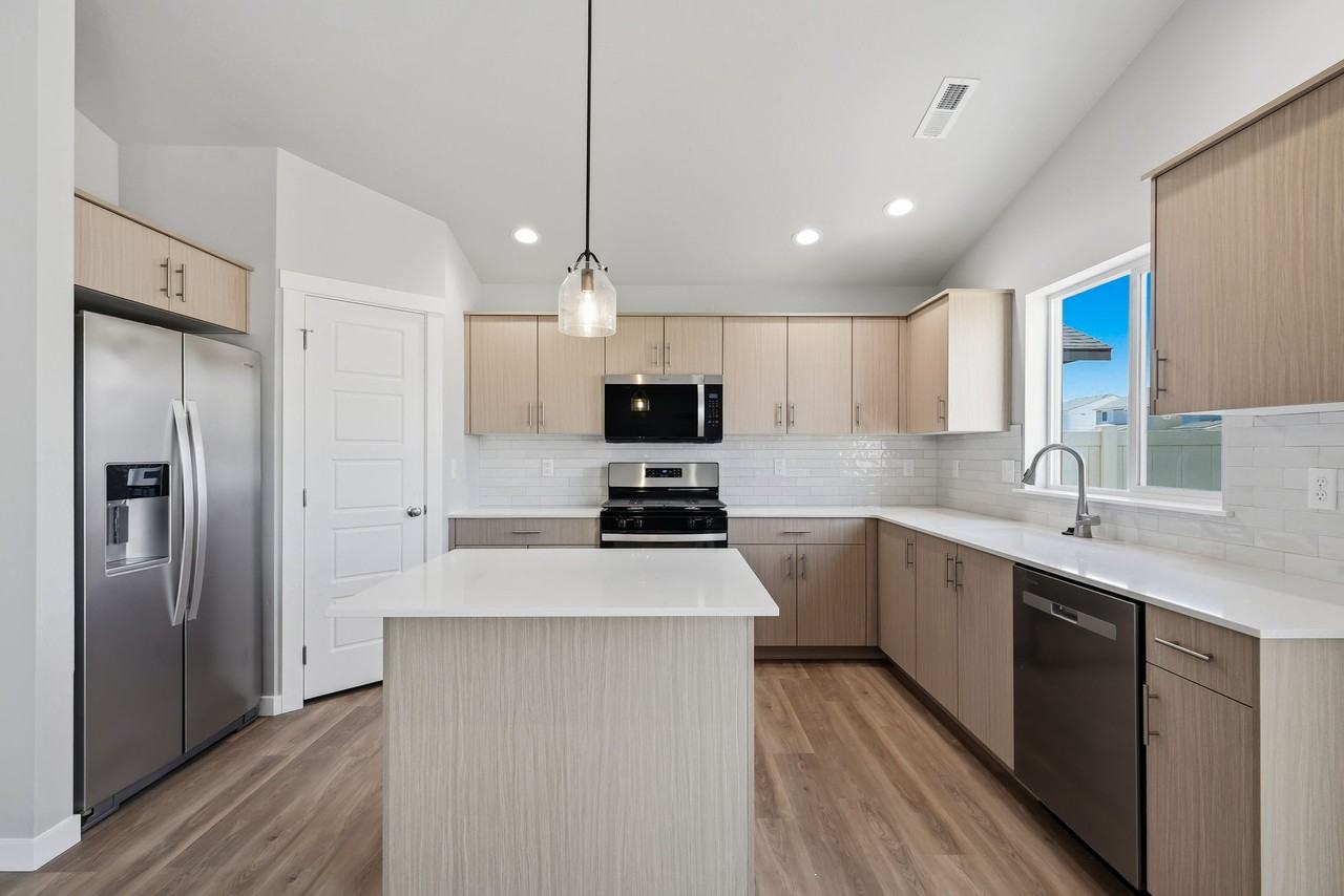 6679 W Redwood Creek Dr #1 - Photo 5 of 33