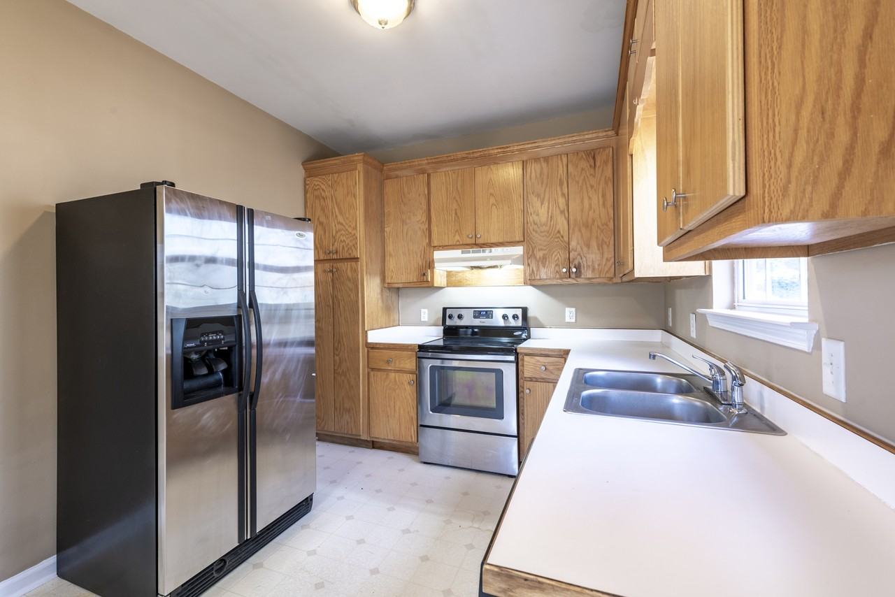 5385 Renault St #1 - Photo 2 of 19