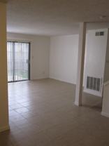 1221 N Peach Ave #1 - Photo 1 of 1