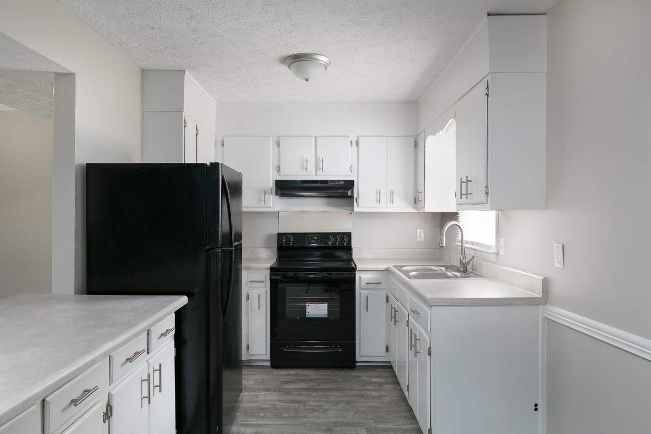 6413 Bretton Woods Dr #1 - Photo 4 of 15
