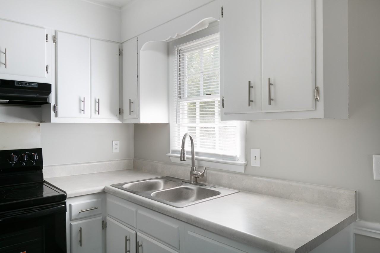 6413 Bretton Woods Dr #1 - Photo 5 of 15