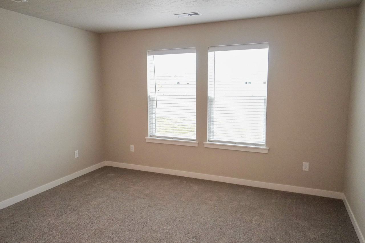 3154 N Greengate Way #1 - Photo 3 of 23