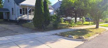 featured image of 759 E Lawrence St #1