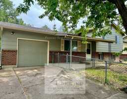 featured image of 6873 Metropolitan St #1