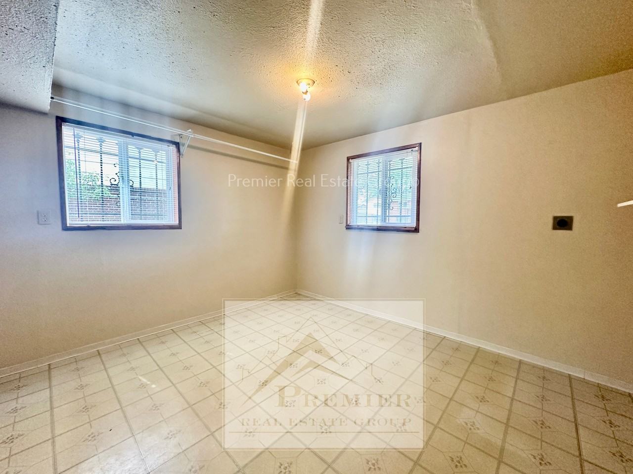 6873 Metropolitan St #1 - Photo 6 of 19