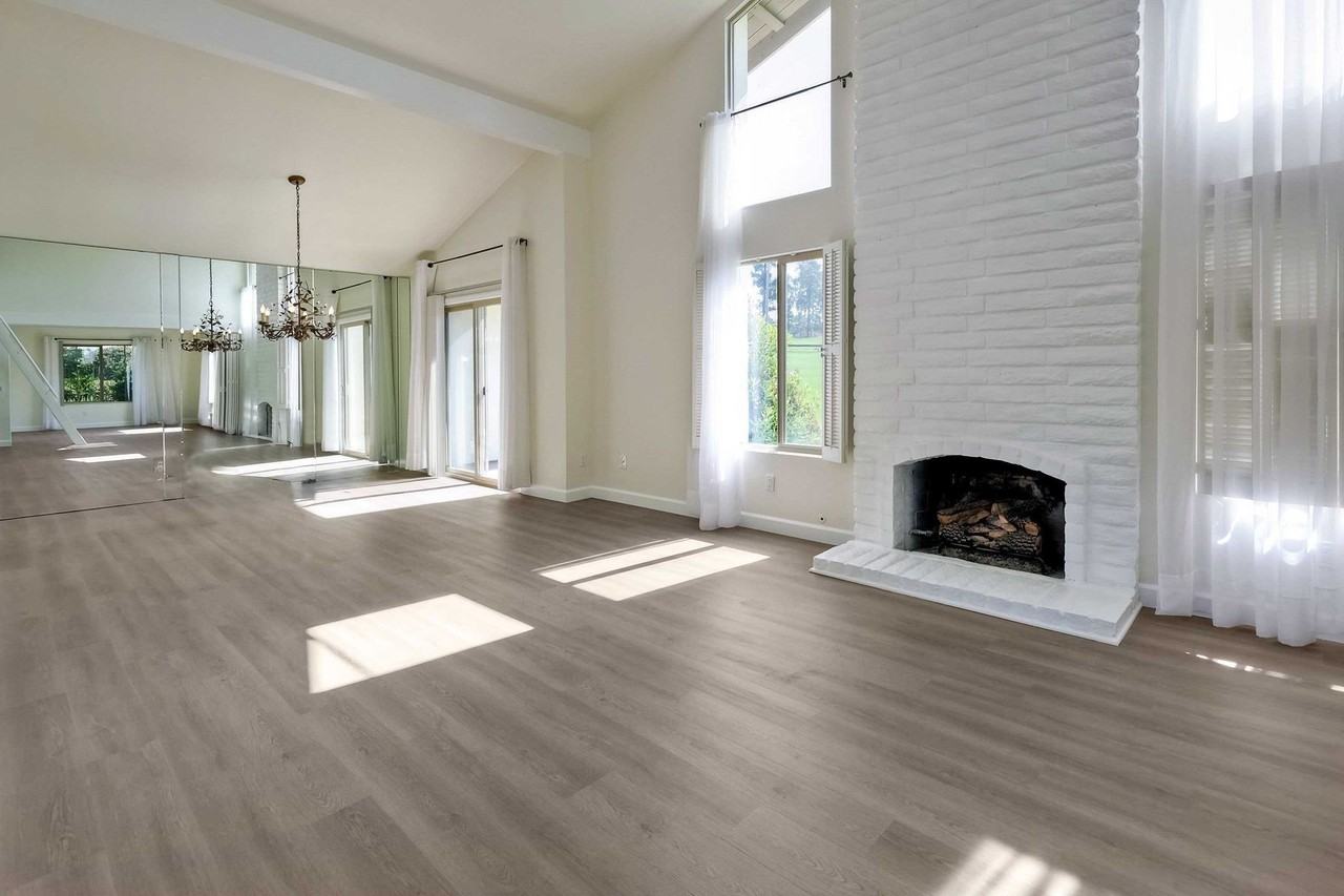 147 Sinaloa Ct #1 - Photo 4 of 30