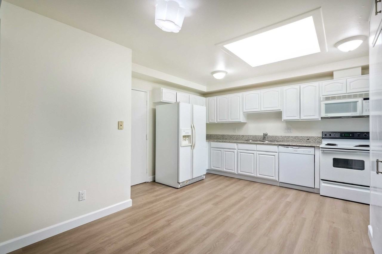 147 Sinaloa Ct #1 - Photo 7 of 30