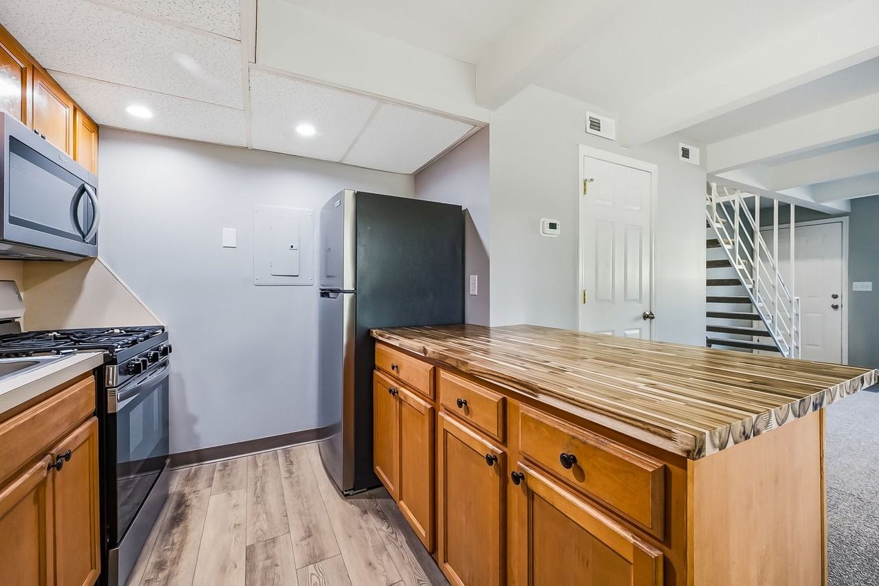 1407 Missouri Ave #1 - Photo 5 of 12