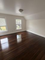 featured image of 160 Ivy St #1