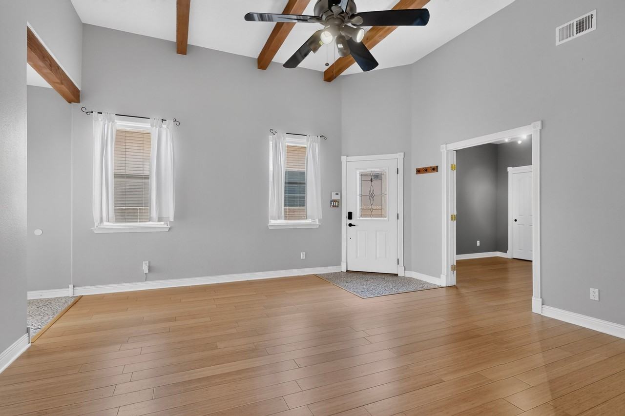 9715 Larnaca Rd Ne #1 - Photo 6 of 42
