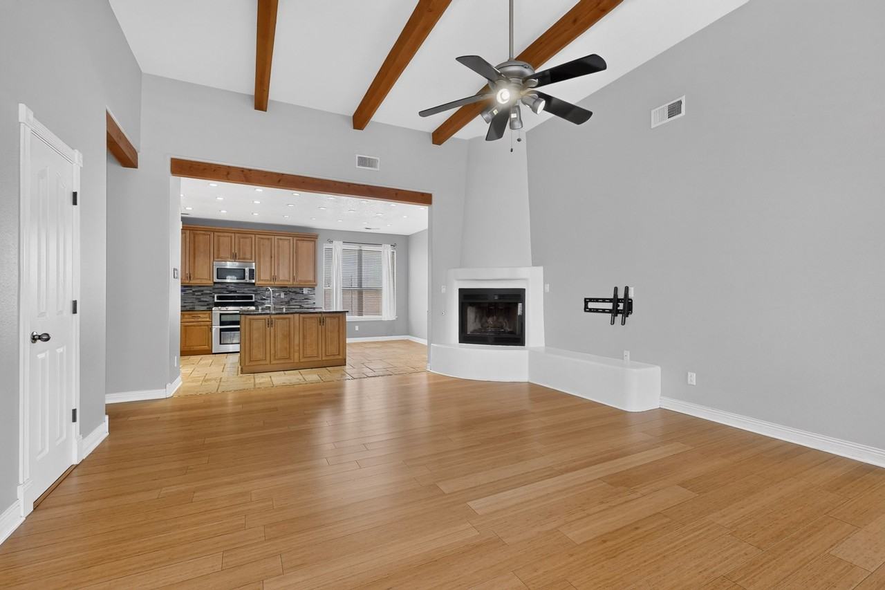 9715 Larnaca Rd Ne #1 - Photo 7 of 42