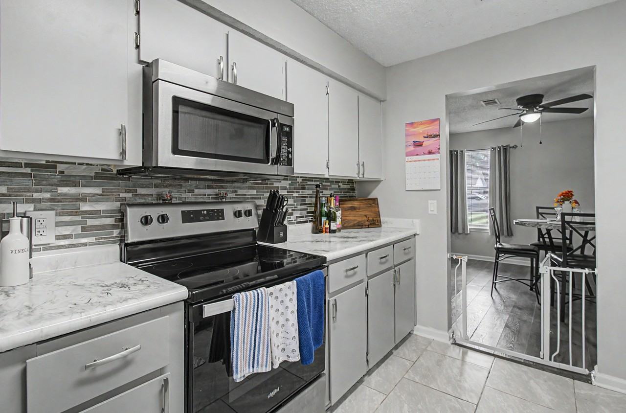 703 Woods Ct #1 - Photo 7 of 19