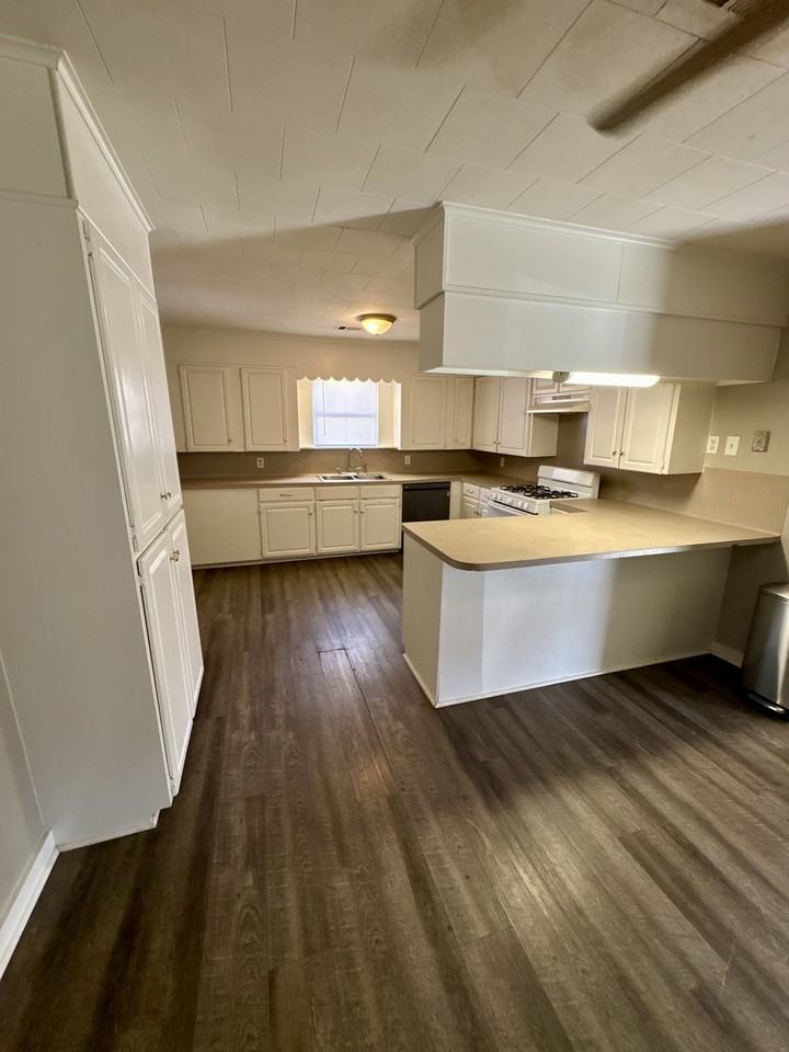 3531 Canal Ave #1 - Photo 3 of 18