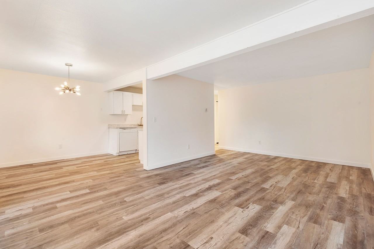 Willowbrook Apartments - Photo 4 of 23
