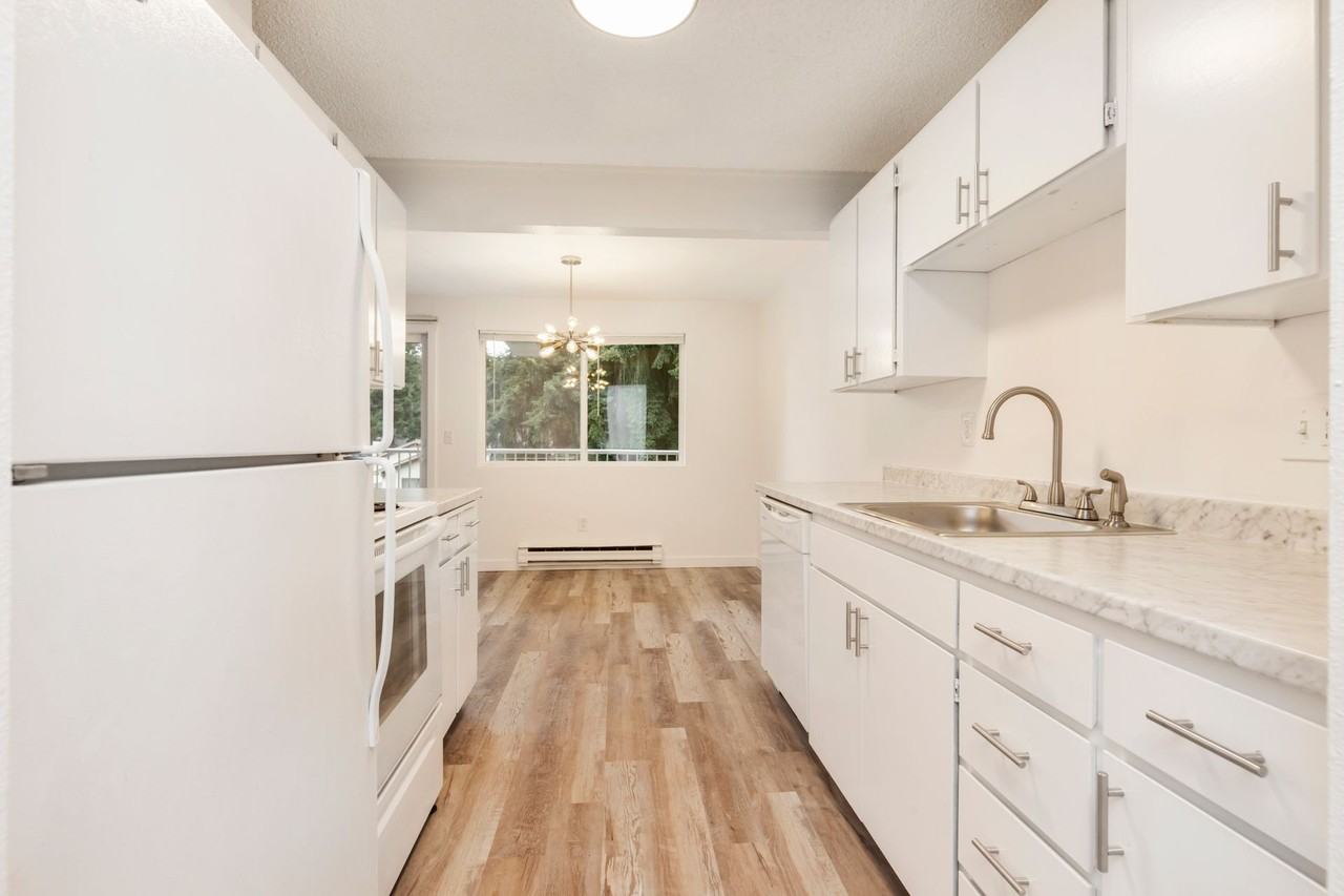 Willowbrook Apartments - Photo 5 of 23