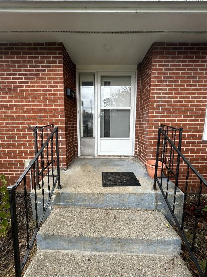 1113 Wiener Dr #1 - Photo 3 of 37