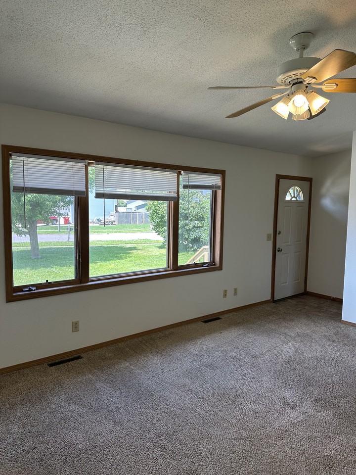 1116 Sunset Ave #1116 - Photo 3 of 20