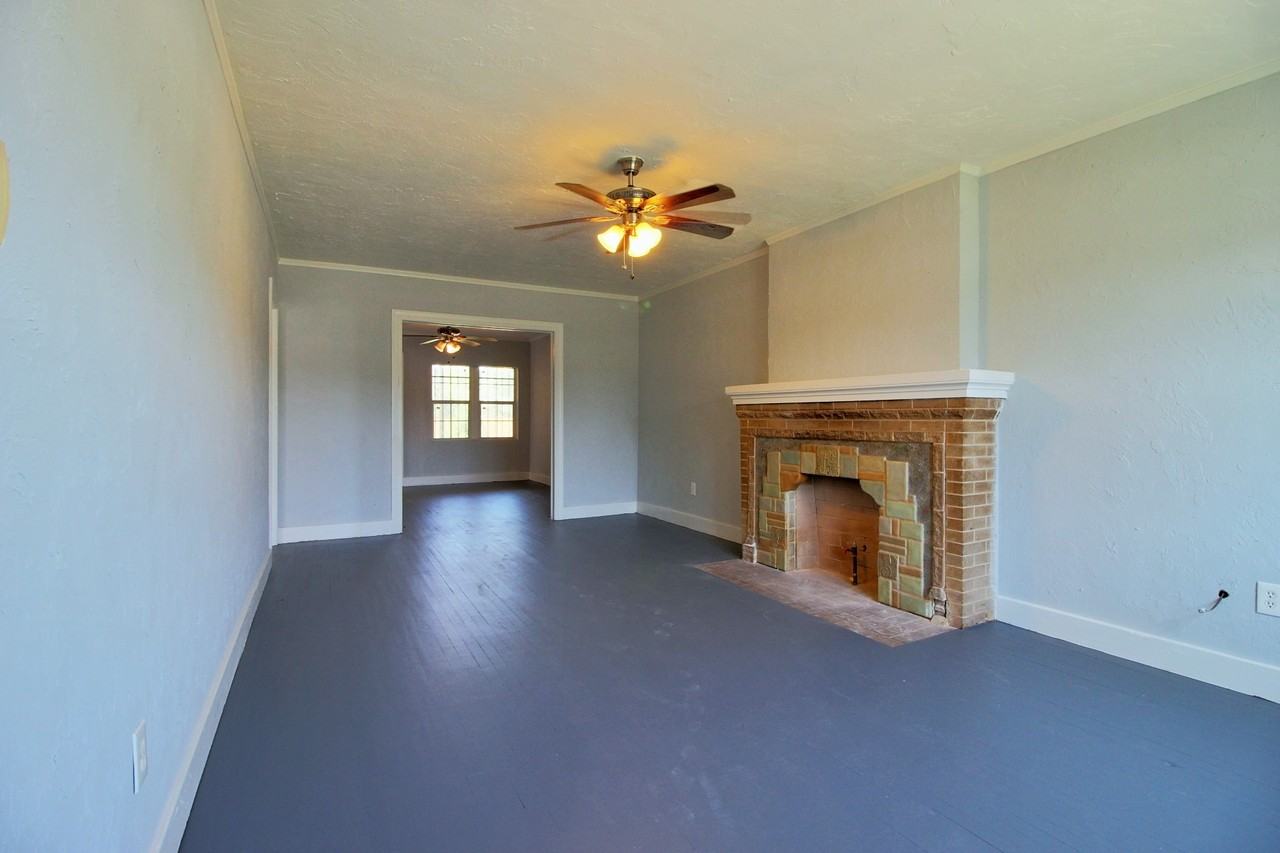 813 Ne 24th St #1 - Photo 4 of 16