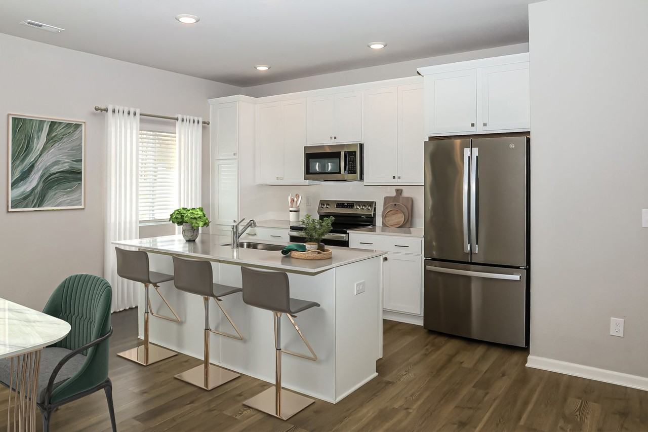 1304 Timber Hollow Ct - Photo 6 of 31