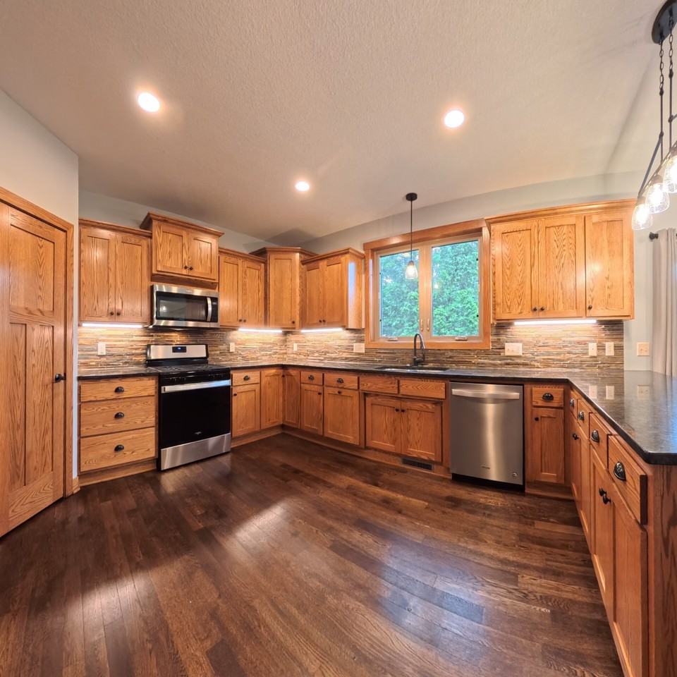 11956 Castle Rock Ct N #1 - Photo 6 of 50