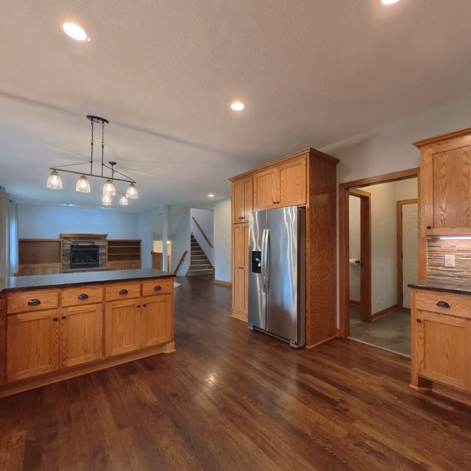 11956 Castle Rock Ct N #1 - Photo 7 of 50