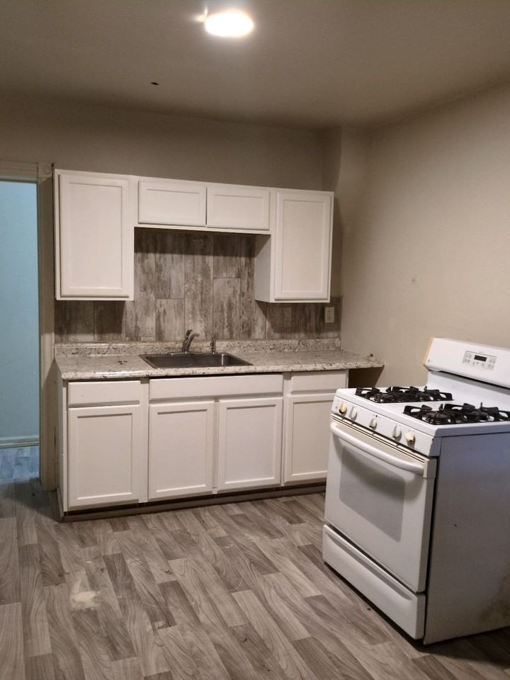 2227 Jessup St #1 - Photo 2 of 6