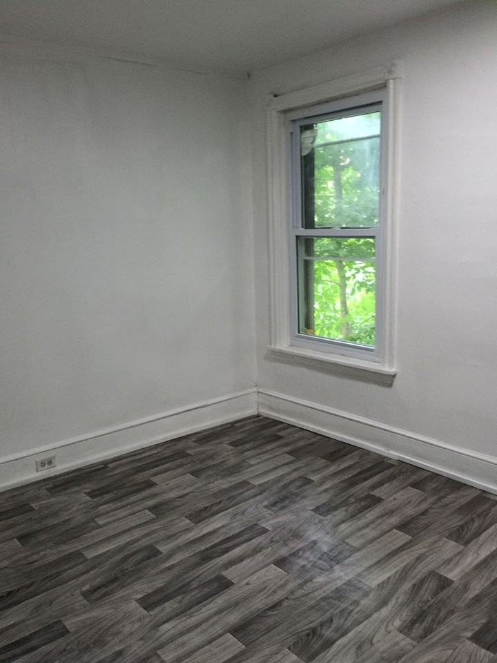 2227 Jessup St #1 - Photo 4 of 6