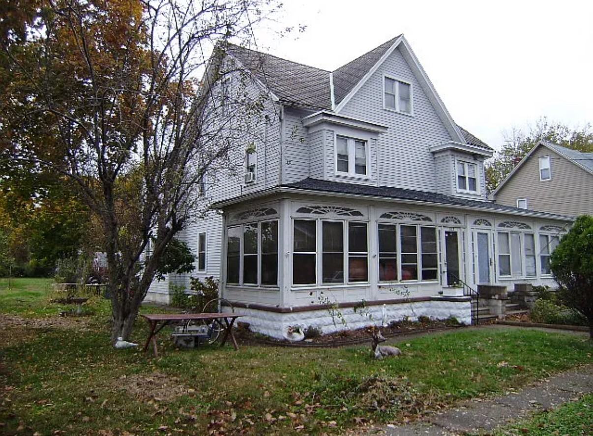 302 Horace Ave #1 - Photo 4 of 6