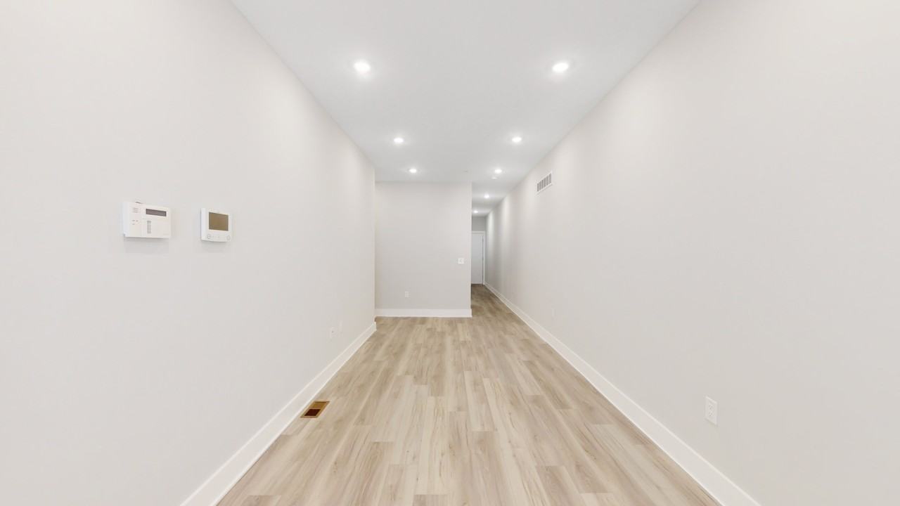650 N 36th St #1ROOM2 - Photo 6 of 12