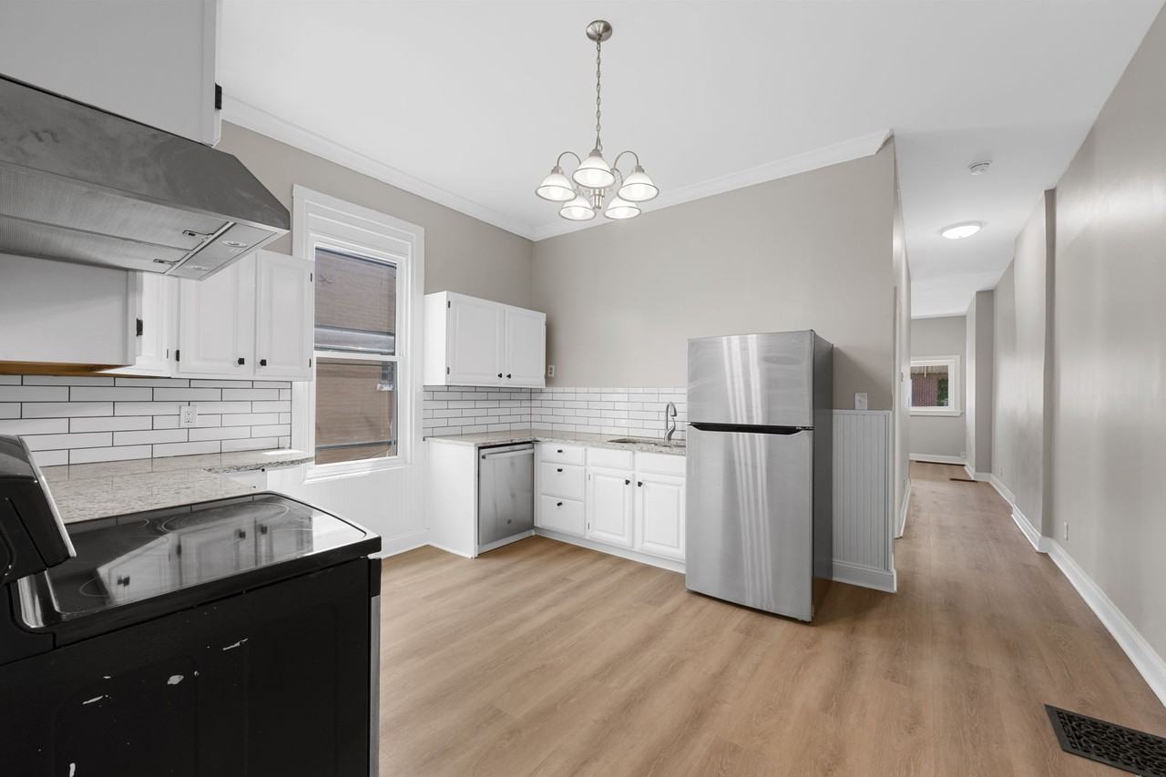 3168 Pennsylvania Ave #1 - Photo 3 of 22