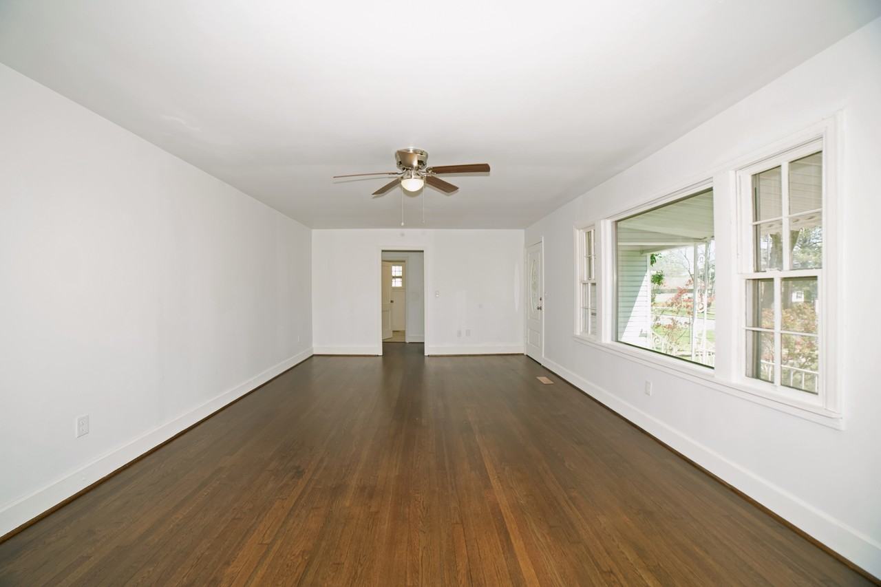 305 Hickory Ave Sw #1 - Photo 4 of 8