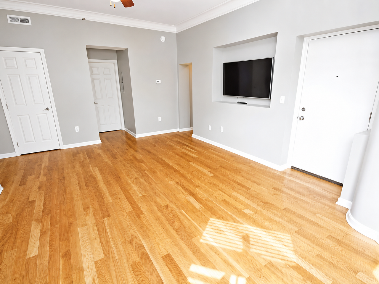 816 S NEGLEY AVENUEAPT 1 #1 - Photo 2 of 11