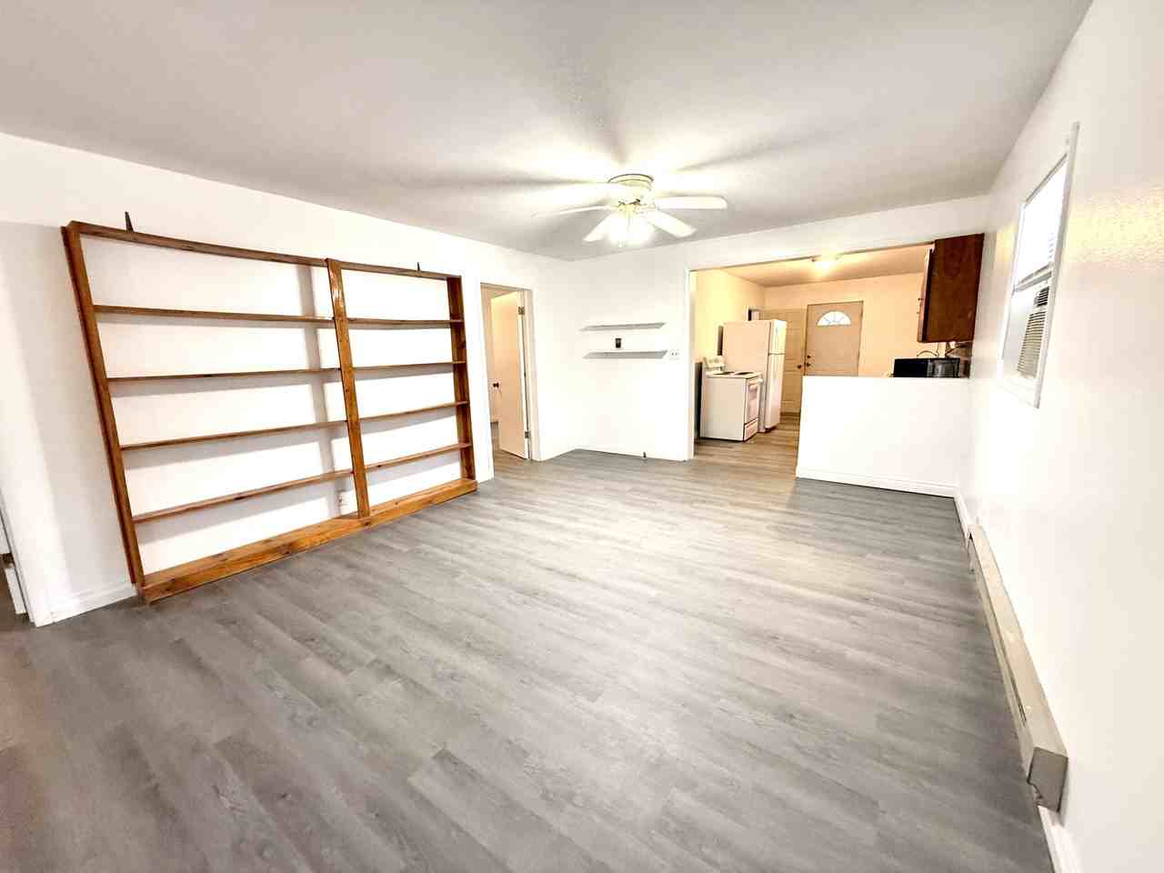 329 E St Ne #1 - Photo 7 of 22