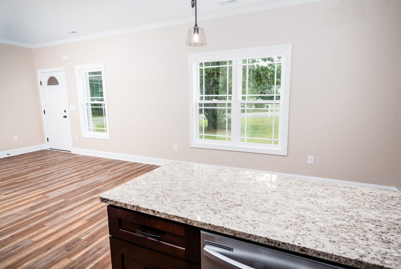 128 Macdonald Blvd #1 - Photo 7 of 19