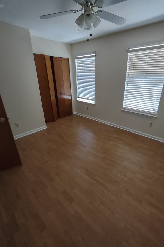 3003 N Tatnall St - Photo 7 of 10
