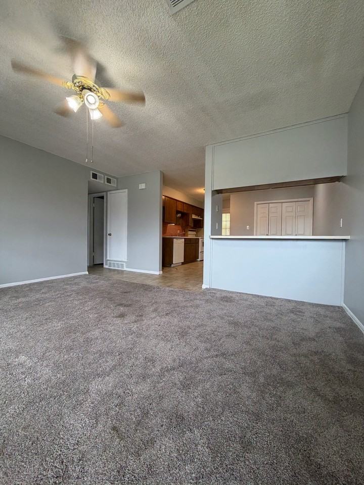 2204 Shenandoah Dr #1 - Photo 3 of 11