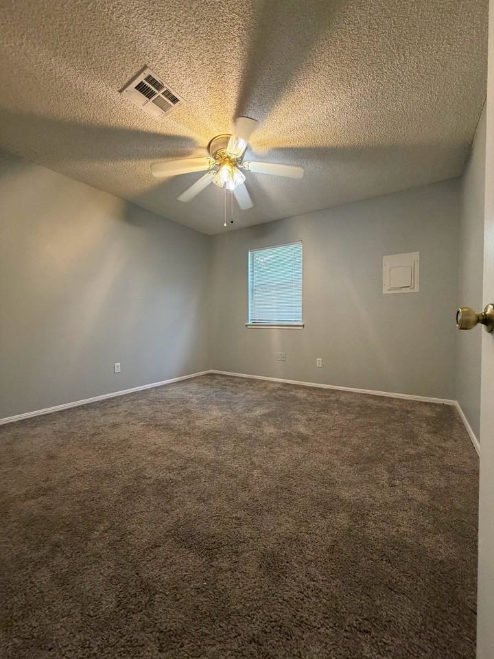 2204 Shenandoah Dr #1 - Photo 6 of 11