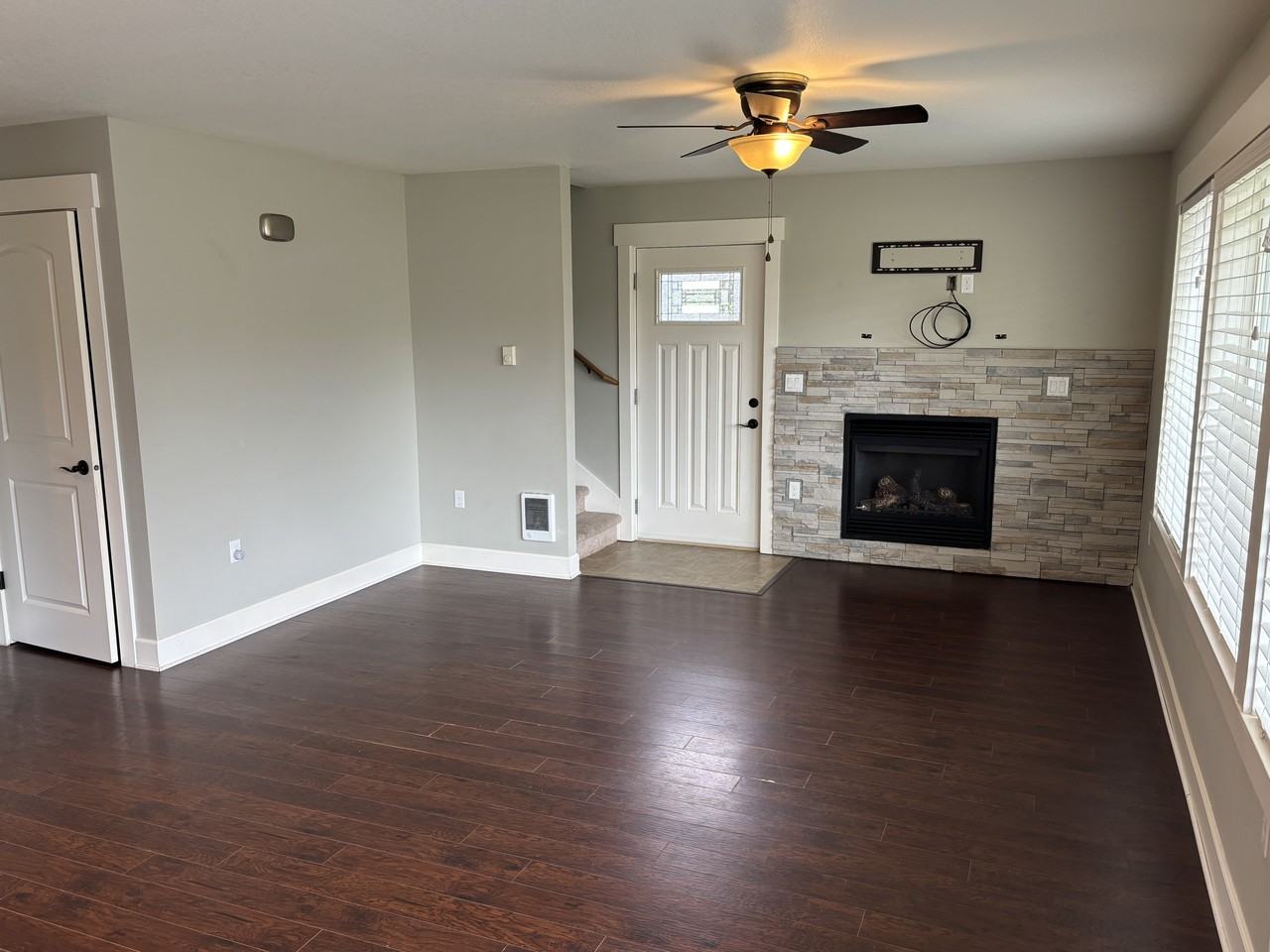 905 Pacific Surf Ave Sw #1 - Photo 3 of 40