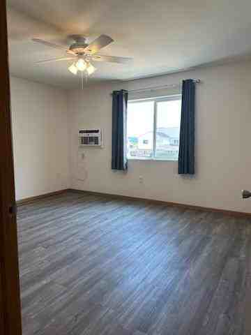 921 Adams Ct #715 - Photo 6 of 11