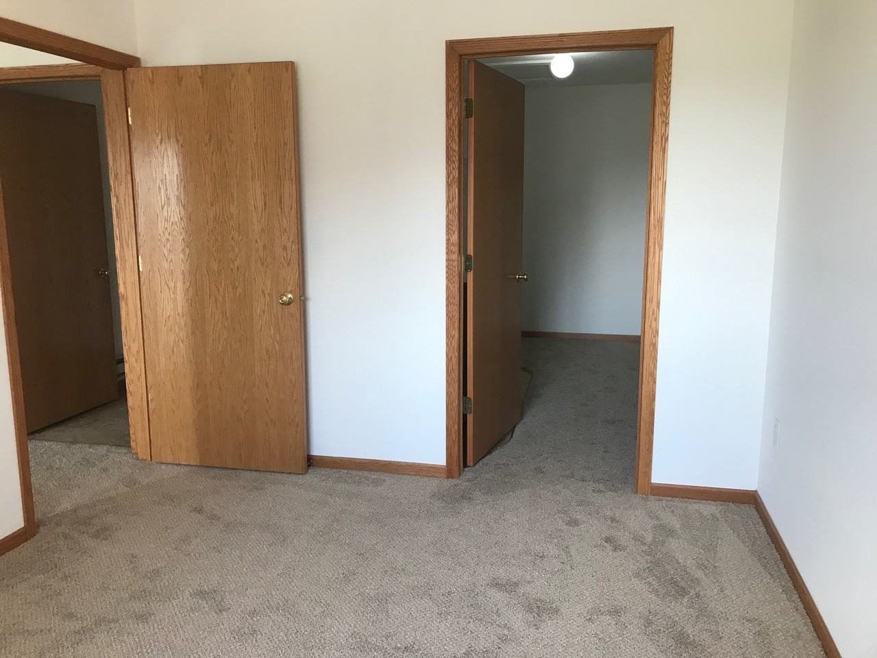 1550 W Pine St #514 - Photo 5 of 21