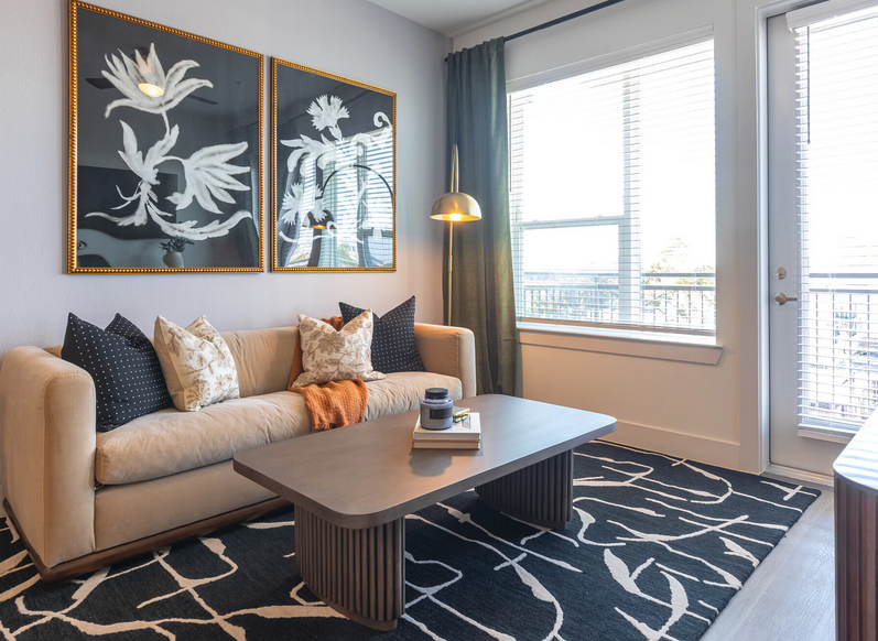 1622 North Garrett Avenue #2.5006 - Photo 5 of 16